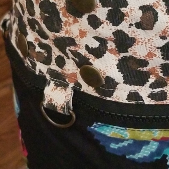 floral reversible adjustable skirt with small bag - Picture 7 of 12